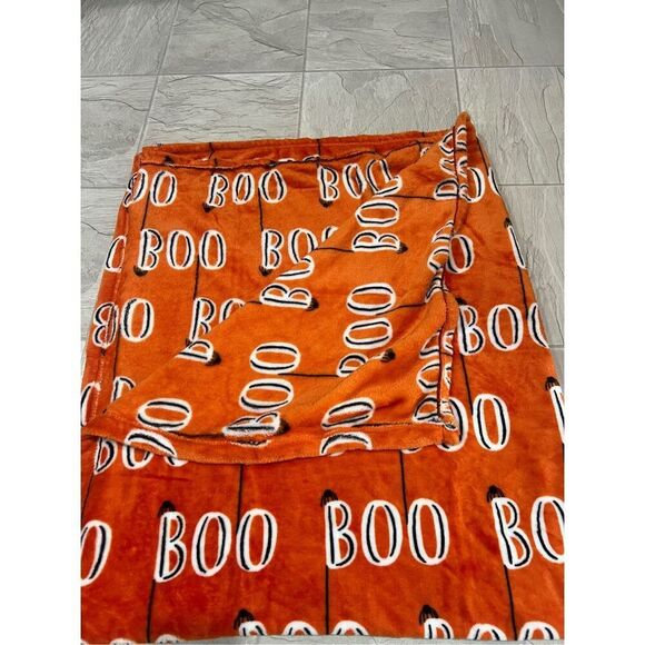 BOO Halloween Holiday Throw Blanket - Picture 5 of 6